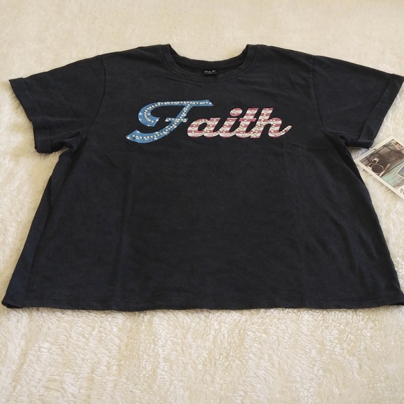 Vibe N' "Faith"🙏 Graphic Tee - NWT - Picture 9 of 11
